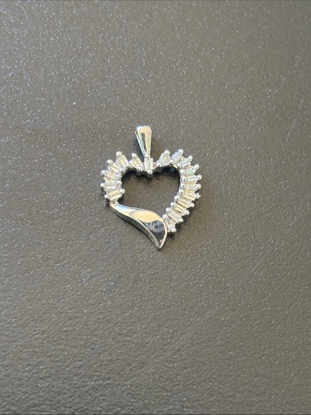 10K DIAMONDS TESTED real Solid WG Heart Pendant White Gold .20 CTW Fine Jewelry